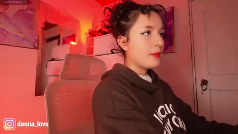 Danna Lovs online show from July 2026 10:40:02 AM