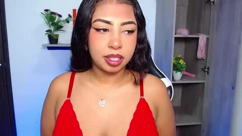 Danna online show from November 2025 10:59:02 AM