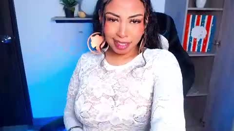 Snapshot of danna_schmidt23 chatting on June 2026 07:39:01 AM Danna online show from June 2026 07:39:01 AM