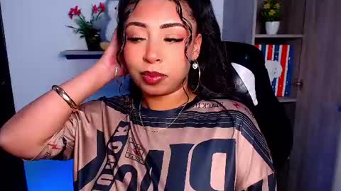 Snapshot of danna_schmidt23 chatting on July 2026 04:04:02 AM Danna online show from July 2026 04:04:02 AM