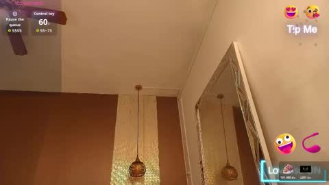 Snapshot of dannadoll69 chatting on December 2025 11:40:02 AM Dannamunoz130 online show from December 2025 11:40:02 AM