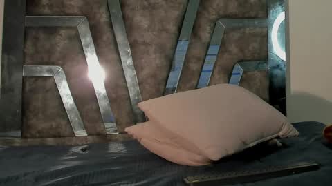 Danna online show from April 2026 12:31:01 PM