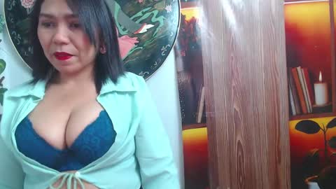 dannamomcerrat online show from September 2025 11:40:02 PM