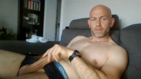 danny81boy online show from June 2026 04:22:01 PM