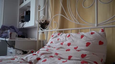 Snapshot of danny_love01 chatting on November 2025 12:18:01 PM danny online show from November 2025 12:18:01 PM