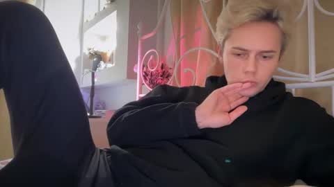 Snapshot of danny_love01 chatting on December 2025 01:20:02 PM danny online show from December 2025 01:20:02 PM