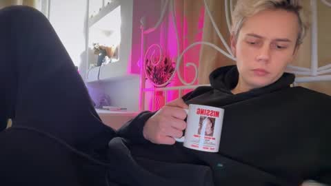 Snapshot of danny_love01 chatting on December 2025 01:20:01 PM danny online show from December 2025 01:20:01 PM