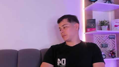 Snapshot of dante_seductor chatting on February 2026 08:23:01 PM Dante online show from February 2026 08:23:01 PM