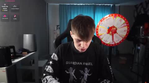 Daniel online show from October 2025 07:52:02 AM