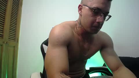 Snapshot of danteread chatting on February 2025 12:59:02 AM danteread online show from February 2025 12:59:02 AM