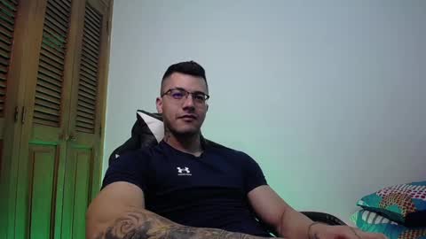 Snapshot of danteread chatting on March 2025 04:02:02 AM danteread online show from March 2025 04:02:02 AM