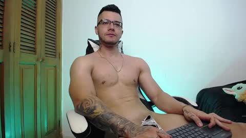 Snapshot of danteread chatting on March 2025 03:43:01 AM danteread online show from March 2025 03:43:01 AM