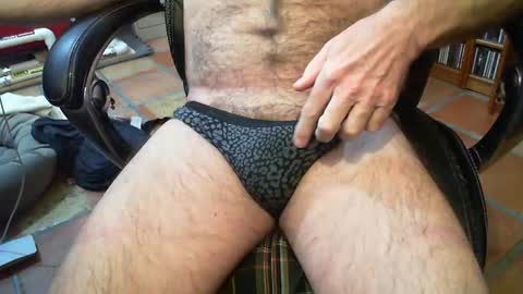 Snapshot of dantravis32 chatting on November 2025 06:23:02 PM DanTravis online show from November 2025 06:23:02 PM