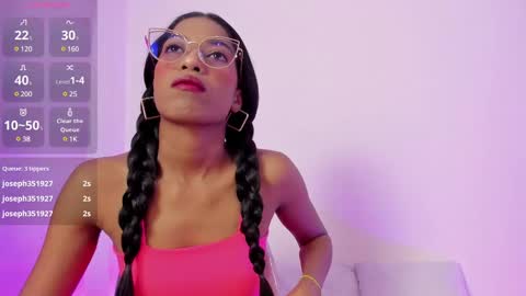 Snapshot of dany_brownie chatting on January 2025 05:48:01 AM hi im DanyBest Squirter here on cb online show from January 2025 05:48:01 AM