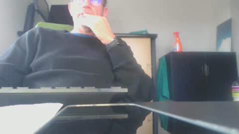 Dany online show from October 2025 03:49:01 PM