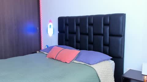 danyfitguy_ online show from January 2025 04:14:02 PM