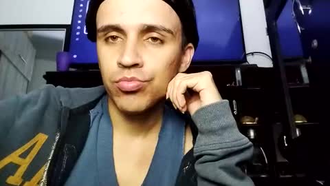 Daniel online show from October 2025 06:58:02 AM