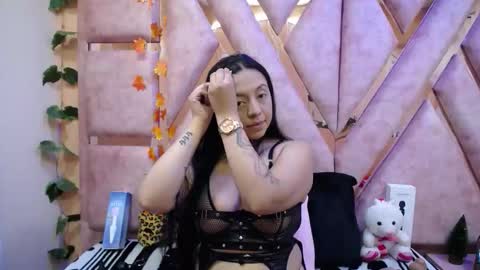 DanySwet online show from November 2025 08:21:02 PM