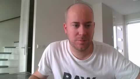 Danny online show from October 2025 08:00:02 AM