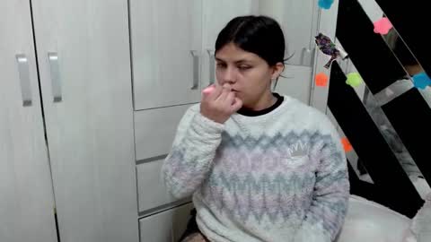 Snapshot of daphne877046 chatting on November 2025 12:09:01 AM daphne877046 online show from November 2025 12:09:01 AM