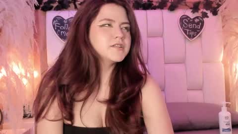 daphne_and_roger online show from April 2026 07:07:02 PM