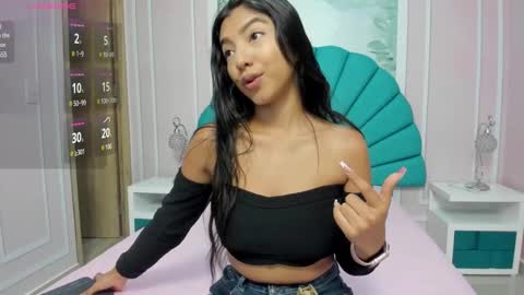 Snapshot of daphne_fox_ chatting on January 2025 11:14:01 AM Daphne  online show from January 2025 11:14:01 AM