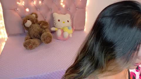 daphne_little online show from October 2025 12:33:01 AM
