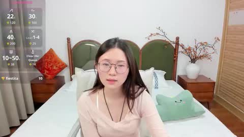 Snapshot of daphnedawn chatting on November 2025 12:30:01 AM Dawn online show from November 2025 12:30:01 AM