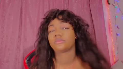 Snapshot of daphnewalker__ chatting on December 2025 10:54:02 AM Daphne online show from December 2025 10:54:02 AM