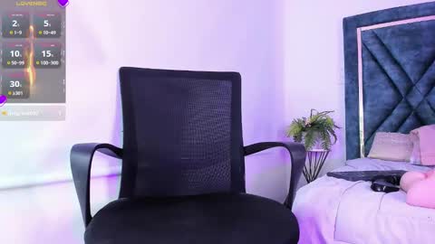 Daphne online show from January 2025 01:51:02 AM