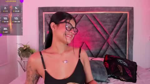 Daphne online show from February 2025 09:07:02 PM