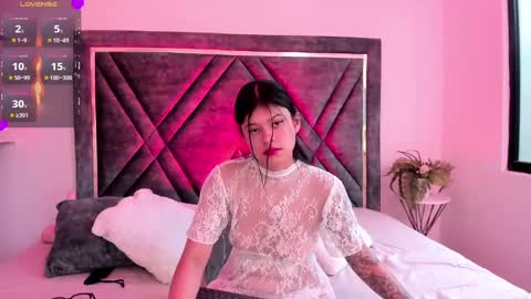 Daphne online show from February 2025 12:11:01 PM