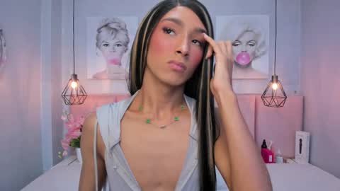    online show from November 2025 09:19:02 PM