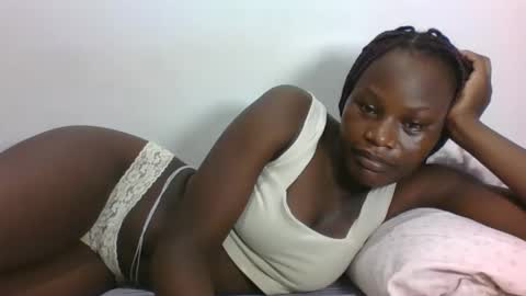 ESTHER online show from April 2026 03:45:01 AM