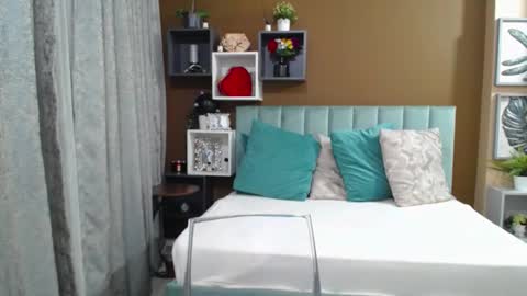 Snapshot of darcyejane chatting on January 2026 09:19:01 PM DarcyeJane online show from January 2026 09:19:01 PM