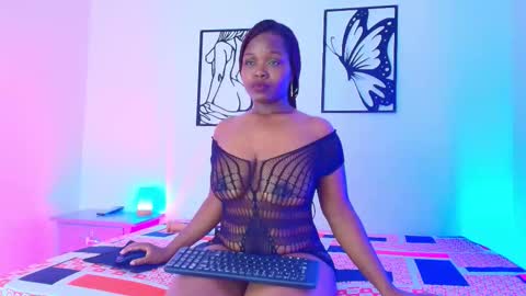 Snapshot of darelyn_reed chatting on October 2025 07:21:02 PM Darelyn online show from October 2025 07:21:02 PM