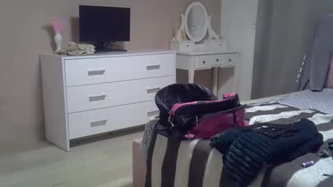 Snapshot of darishechka chatting on November 2025 07:35:02 PM darishechka online show from November 2025 07:35:02 PM