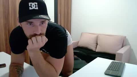 Snapshot of darius_94 chatting on October 2025 02:50:01 PM darius_94 online show from October 2025 02:50:01 PM