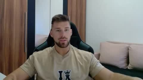 Snapshot of darius_94 chatting on February 2026 06:42:01 AM darius_94 online show from February 2026 06:42:01 AM