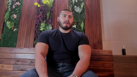 Snapshot of darius_wolfe chatting on April 2026 11:23:02 AM Darius online show from April 2026 11:23:02 AM