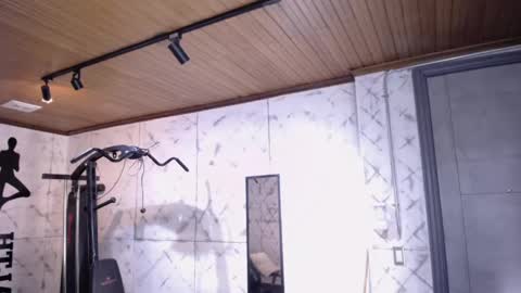 Snapshot of darius_wolfe chatting on May 2026 11:25:01 AM Darius online show from May 2026 11:25:01 AM