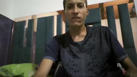 darjhon_m320 online show from December 2025 07:22:01 PM