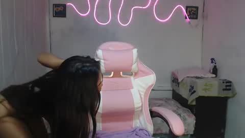 Snapshot of dark_angel143 chatting on September 2025 07:55:02 AM dark_angel143 online show from September 2025 07:55:02 AM
