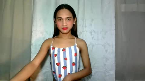 Snapshot of dark_hurohuro19 chatting on December 2024 11:00:01 PM LIANNA online show from December 2024 11:00:01 PM