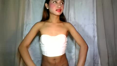 Snapshot of dark_hurohuro19 chatting on January 2025 05:26:02 AM LIANNA online show from January 2025 05:26:02 AM