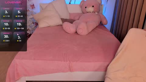 Lola online show from December 2024 06:59:01 AM