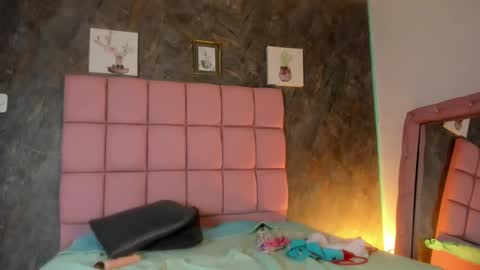 Snapshot of dark_luna1 chatting on February 2026 09:46:01 PM dark_luna1 online show from February 2026 09:46:01 PM