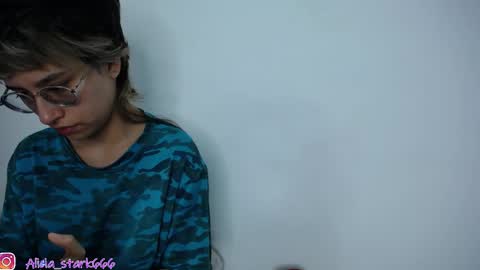 dark_side31 online show from May 2026 08:39:02 PM
