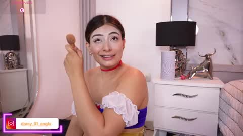 Angel Darcy  online show from April 2026 11:31:01 PM