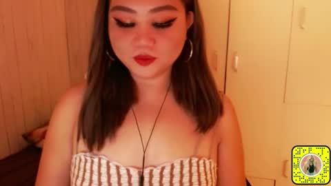 Snapshot of darkbirde chatting on October 2025 11:21:02 PM Rose Dawson online show from October 2025 11:21:02 PM